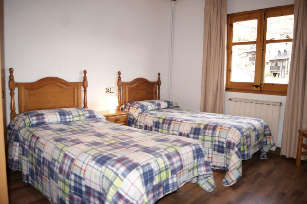 Apartaments Pont Romanic Espot Kültér fotó